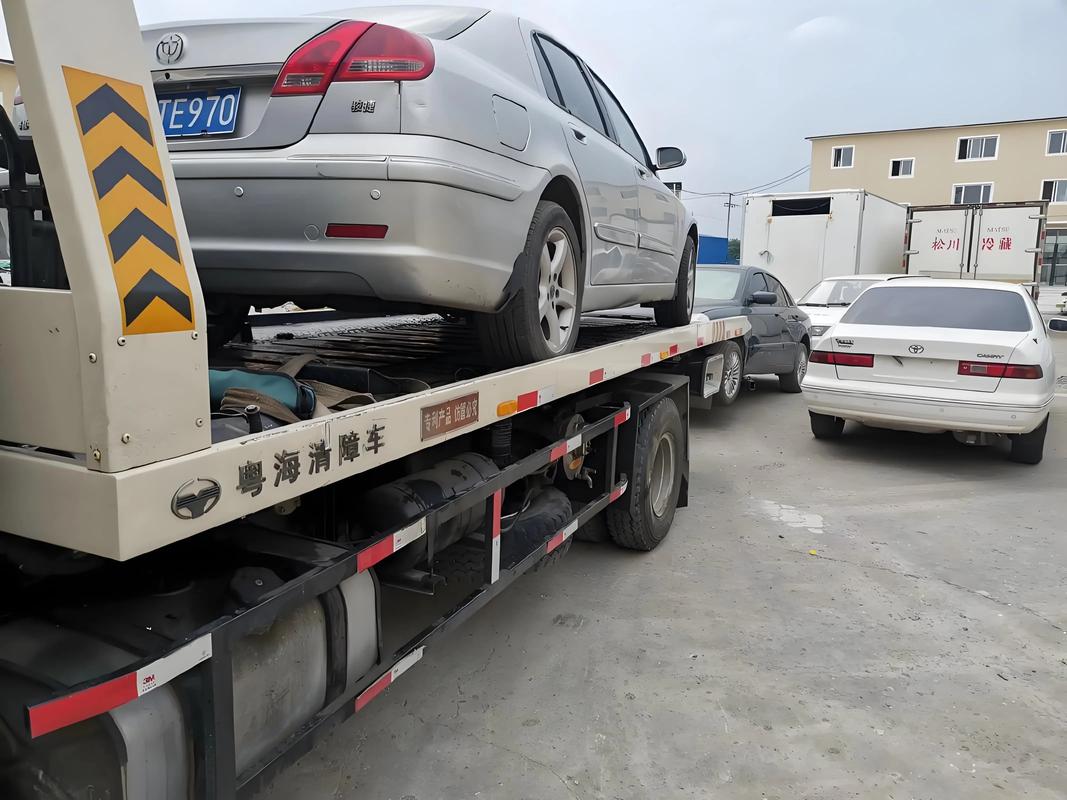 杭州桐庐县道路救援拖车全攻略 高速救援联系方式与车辆救援信息咨询指南